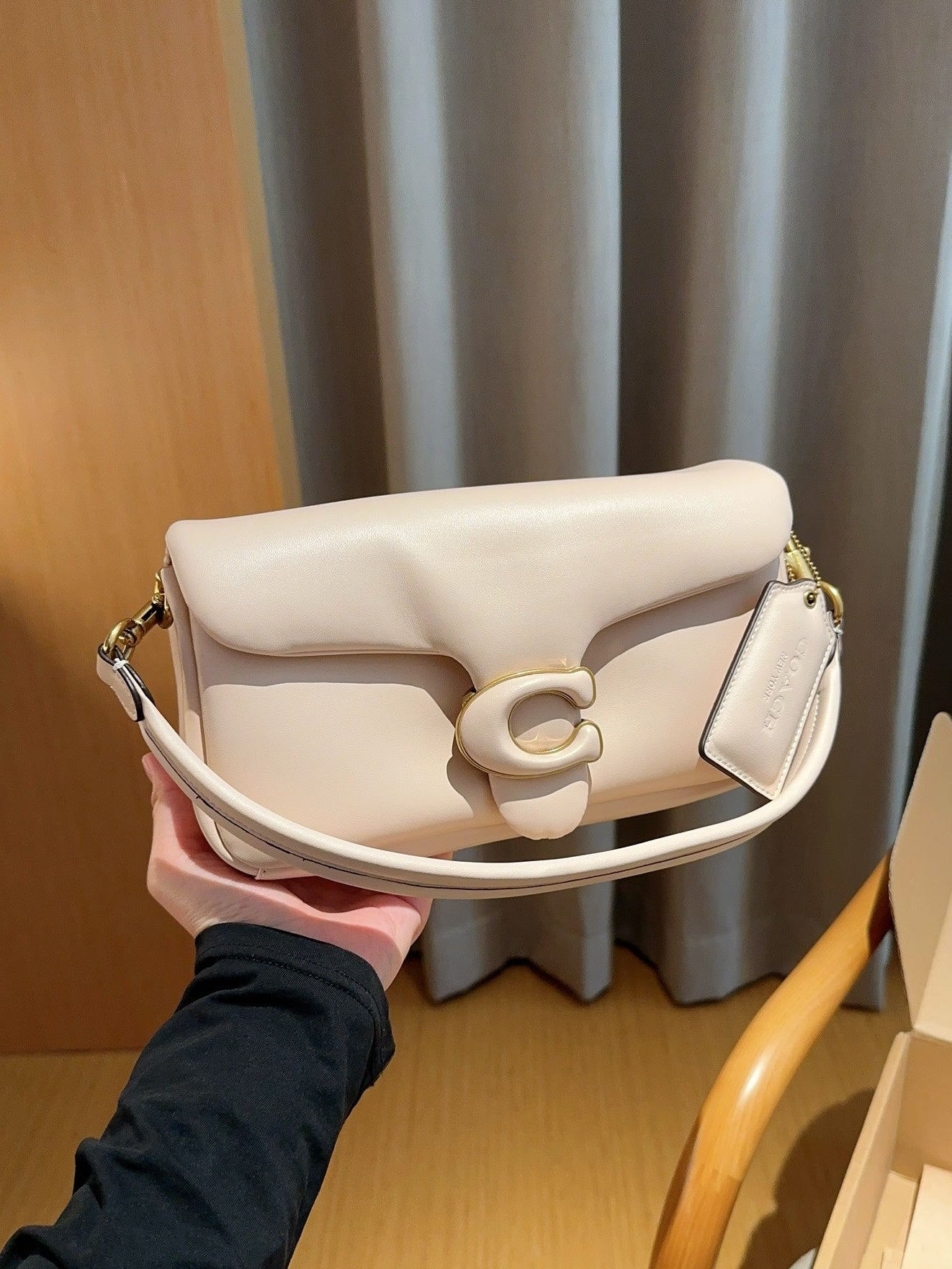 🤍✨ Coach Pillow Tabby 26 Cloud Bag — New Arrival ✨🤍