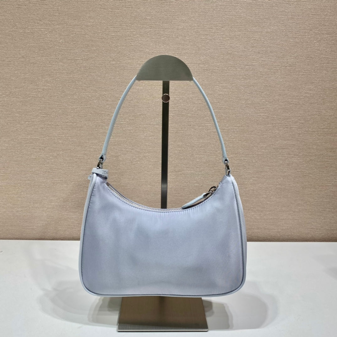 Ice Grey – New Arrival ✨