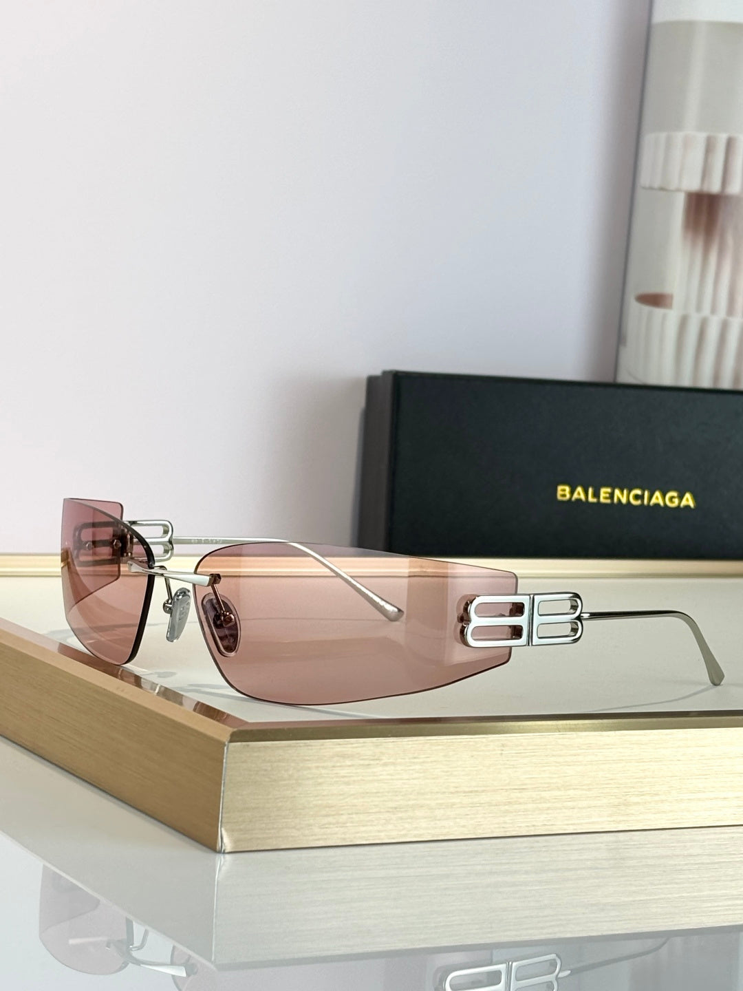 ✨ BALENCIAGA Sunglasses ✨ 🖤 Model: BB0484S