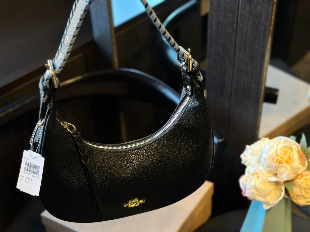 🤎✨ Coach Bailey Hobo Underarm Moon Bag — Retro Elegance ✨🤎