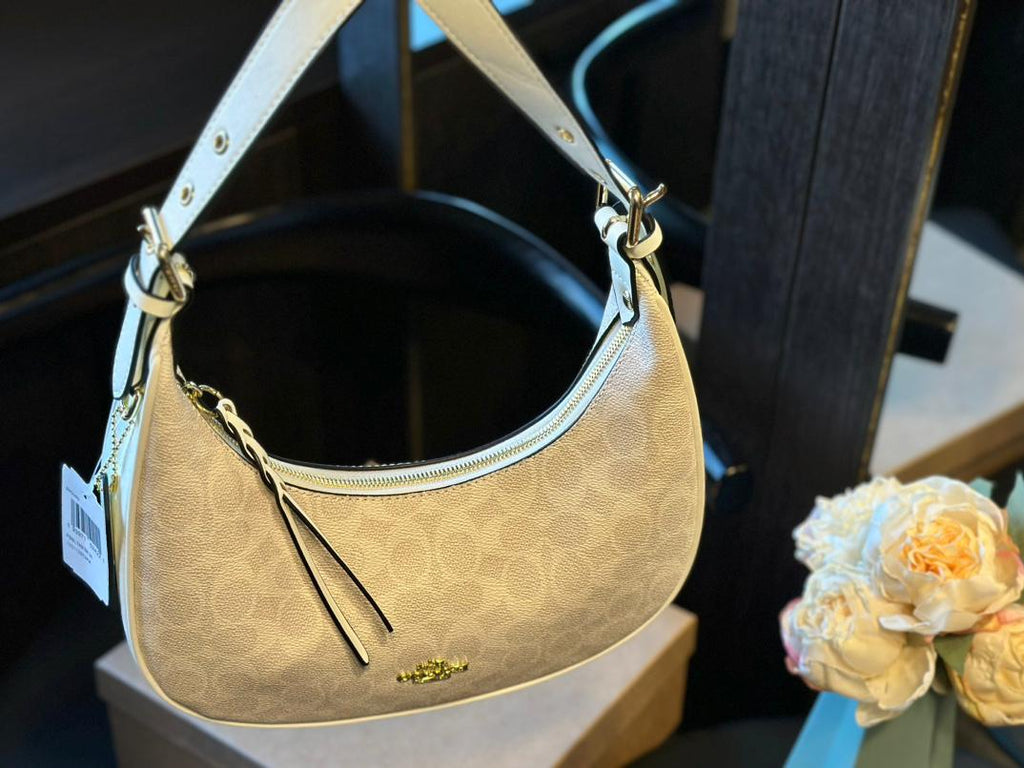 🤎✨ Coach Bailey Hobo Underarm Moon Bag — Retro Elegance ✨🤎