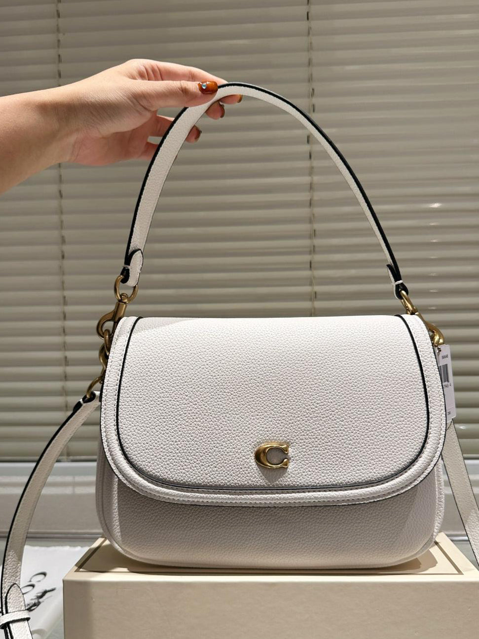 ✨ COACH Women’s Classic Logo LEGACY Bag ✨ Available only in red