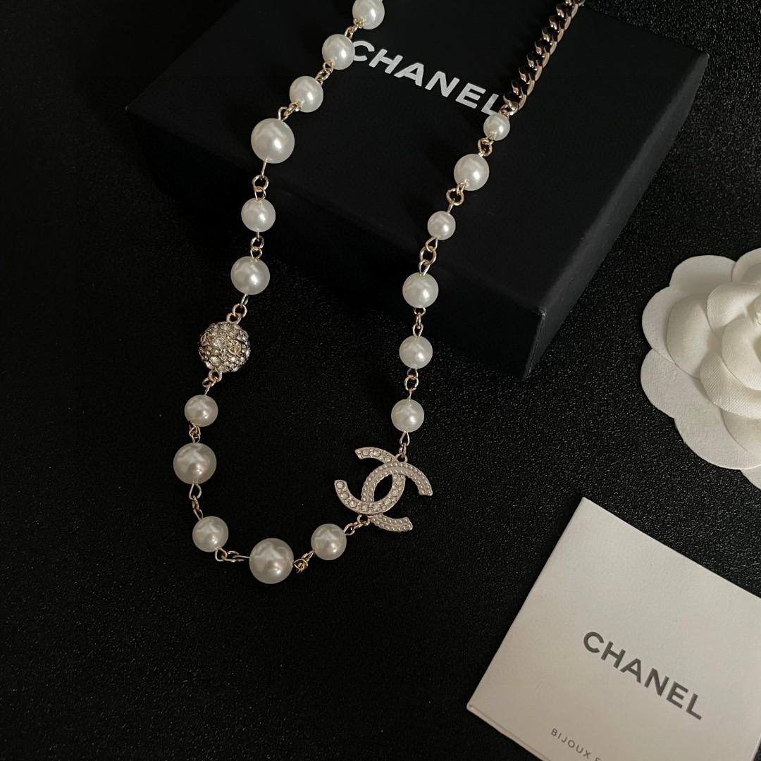 ✨ Chanel vintage necklace