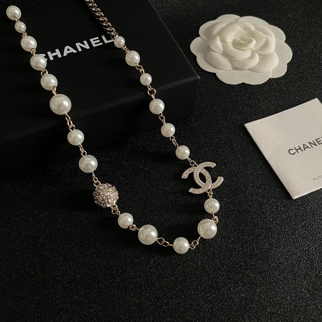 ✨ Chanel vintage necklace