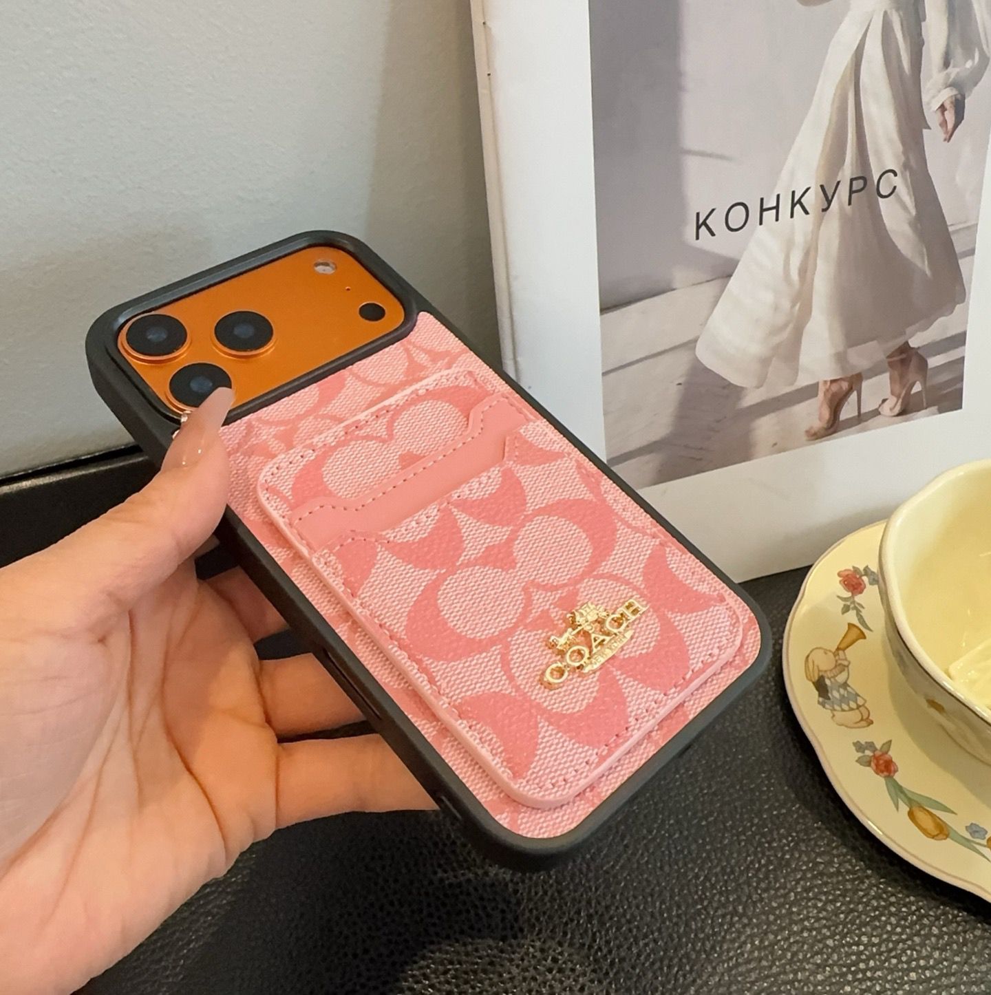 🎉🖤 New Arrival – Coach 2-in-1 Phone Case with Card Holder 🖤🎉